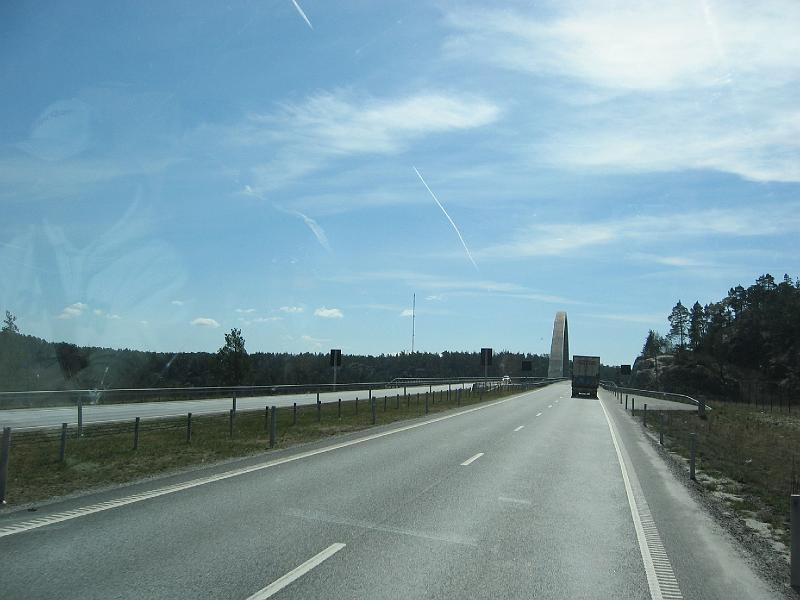 1 april 2008 238.jpg - Efter besöket styrde vi hemmåt igen. Här passeras Nya Svinesundsbron.